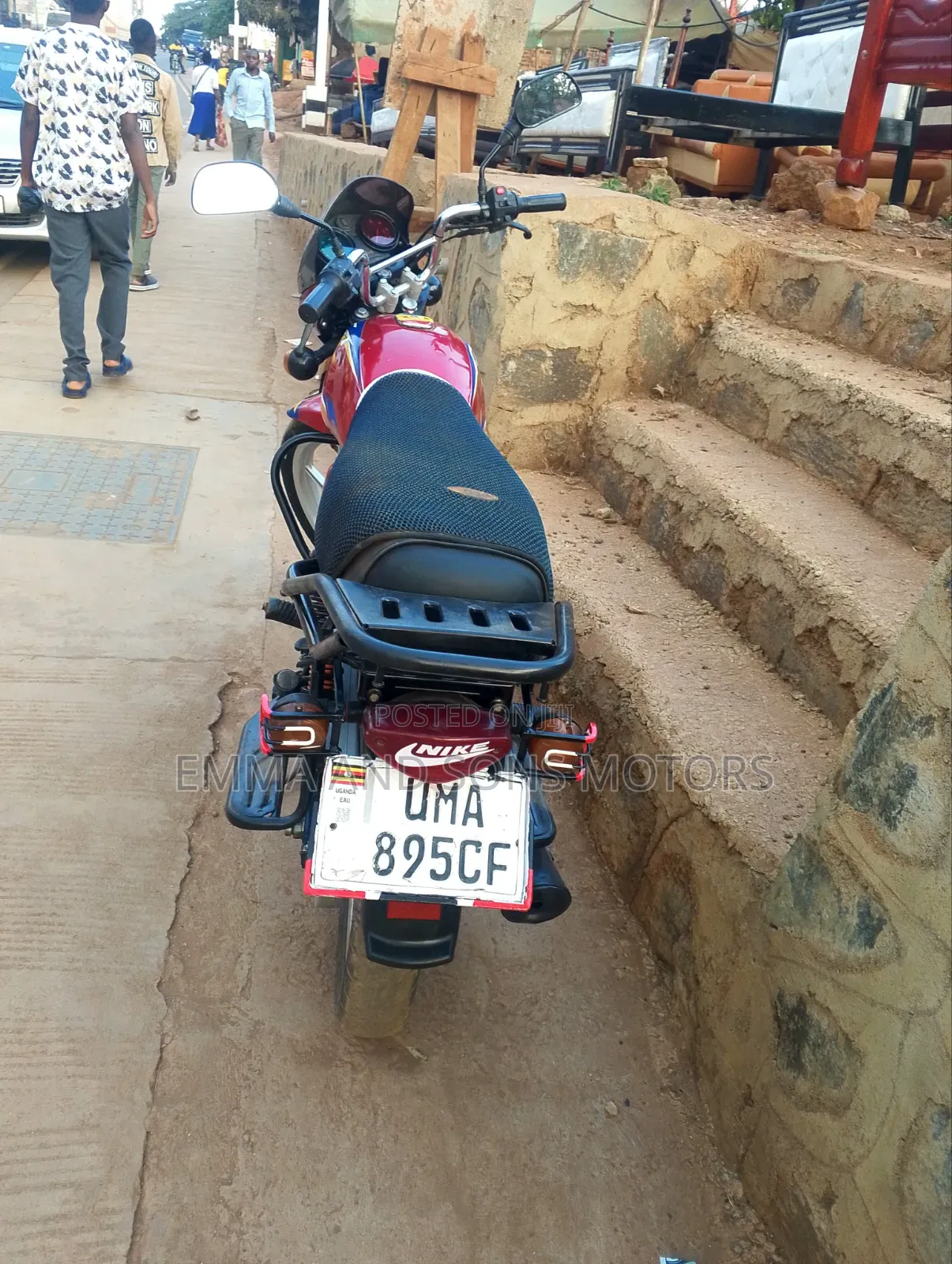 Bajaj Boxer 125 2025 Red