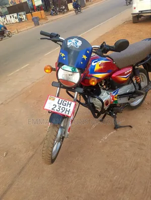 Bajaj Boxer 125 2024 Red