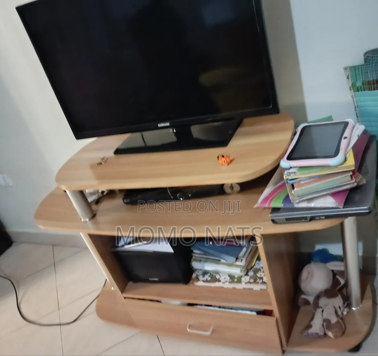 TV Stand Is Still in Good Condition.