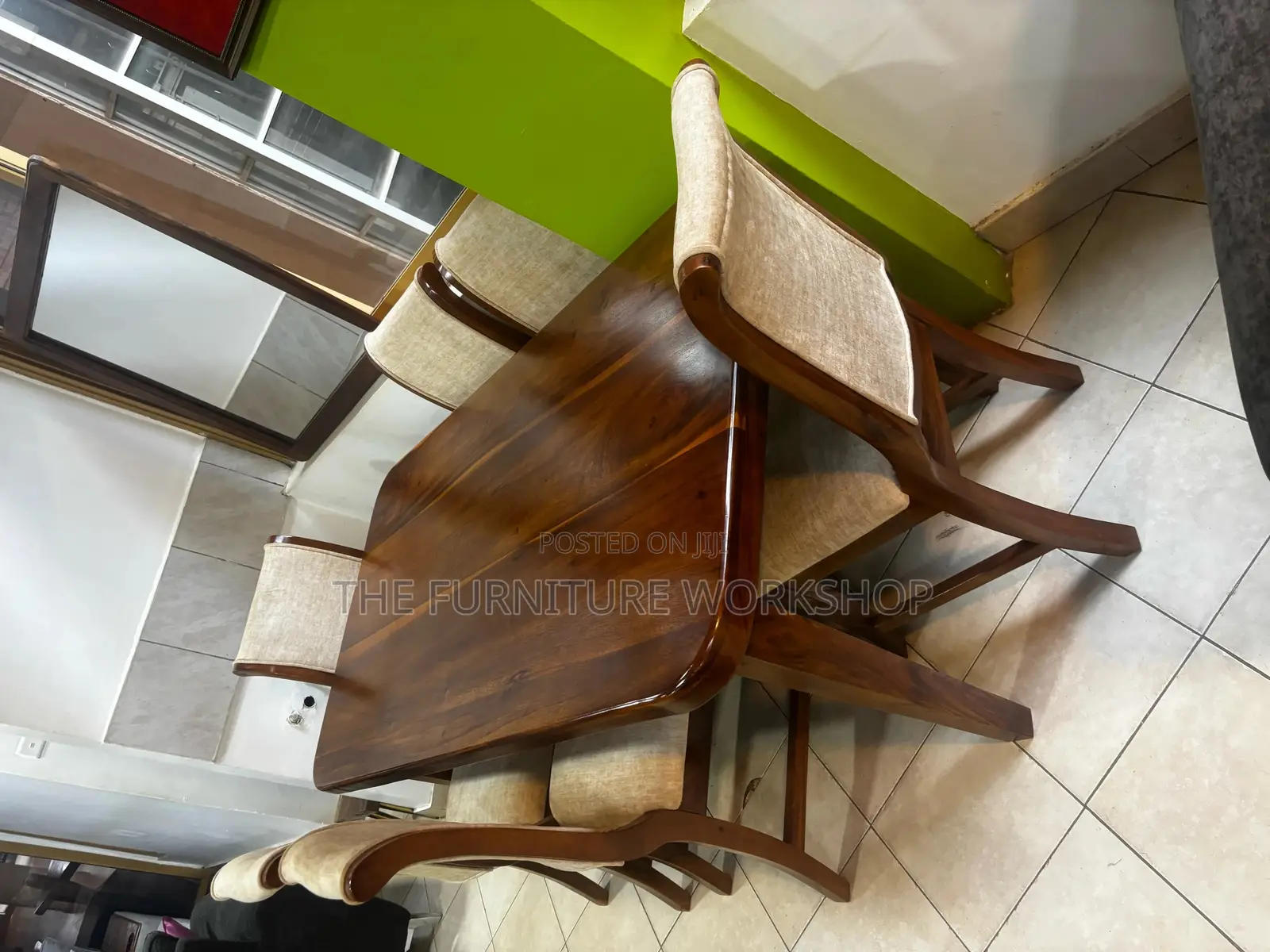 Dining Table Mugavu 6 Seater