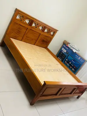 BED 6 by 6 Mahogany New MAHOGANY
