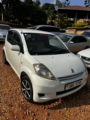Toyota Passo 1.0 FWD 2010 White