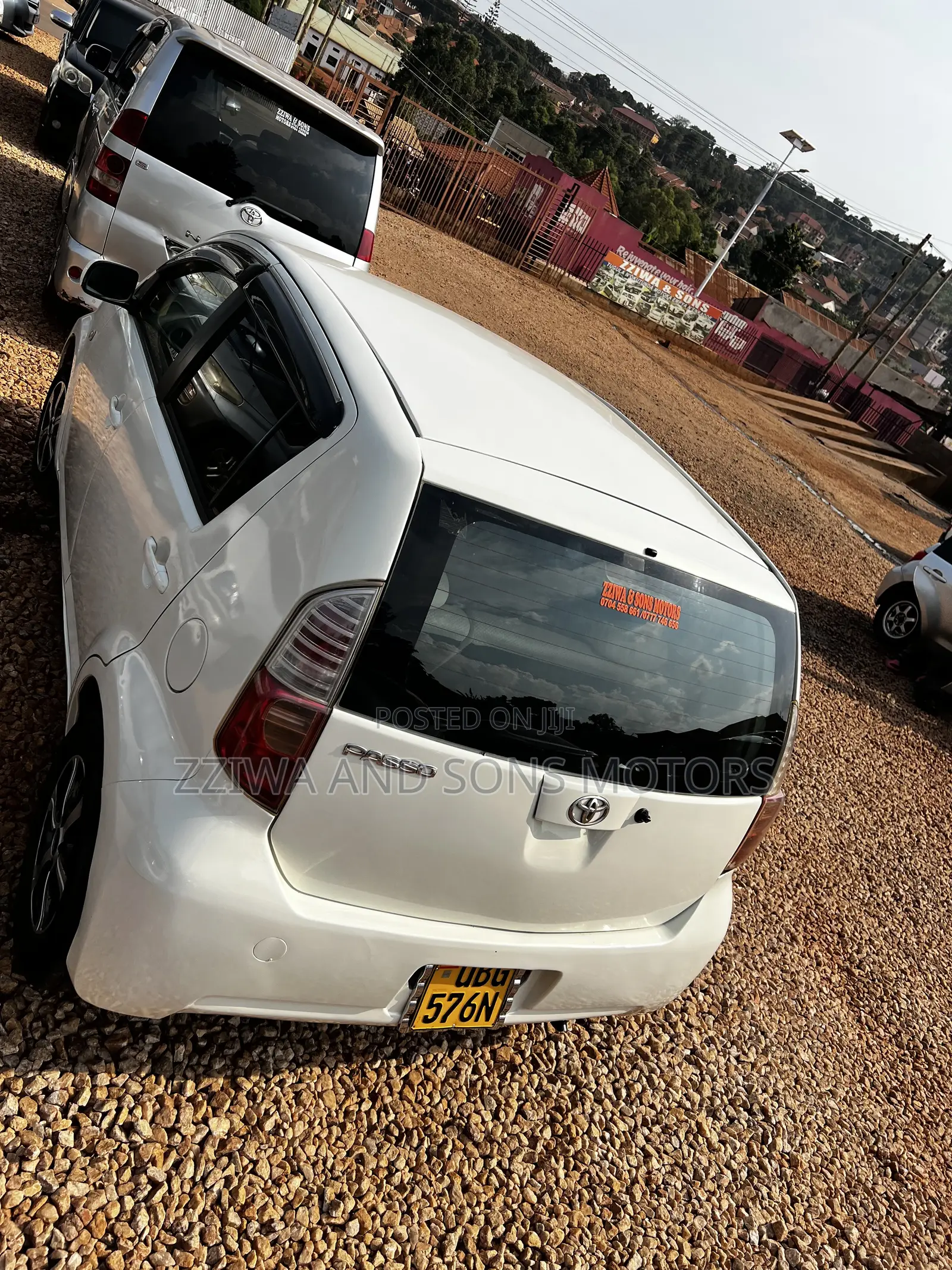 Toyota Passo 1.0 FWD 2010 White