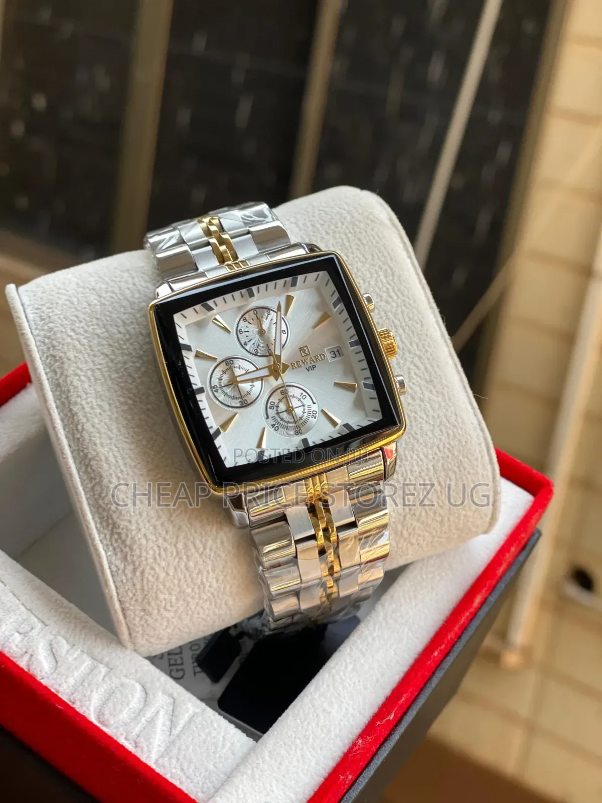 Reward Vesper Silver Is a Sleek Men's Quartz Chronograph Featuring