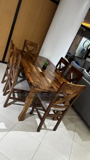 Mugavu X Dining . Ready Now . Hard Wood