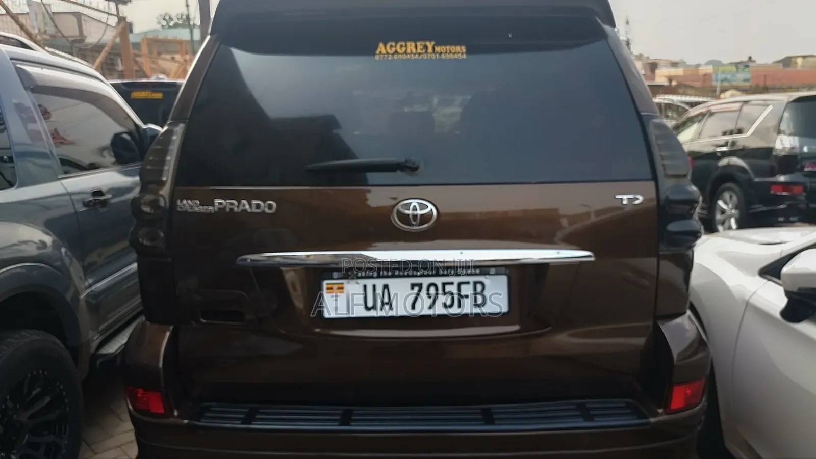 Toyota Land Cruiser Prado 2005 Brown