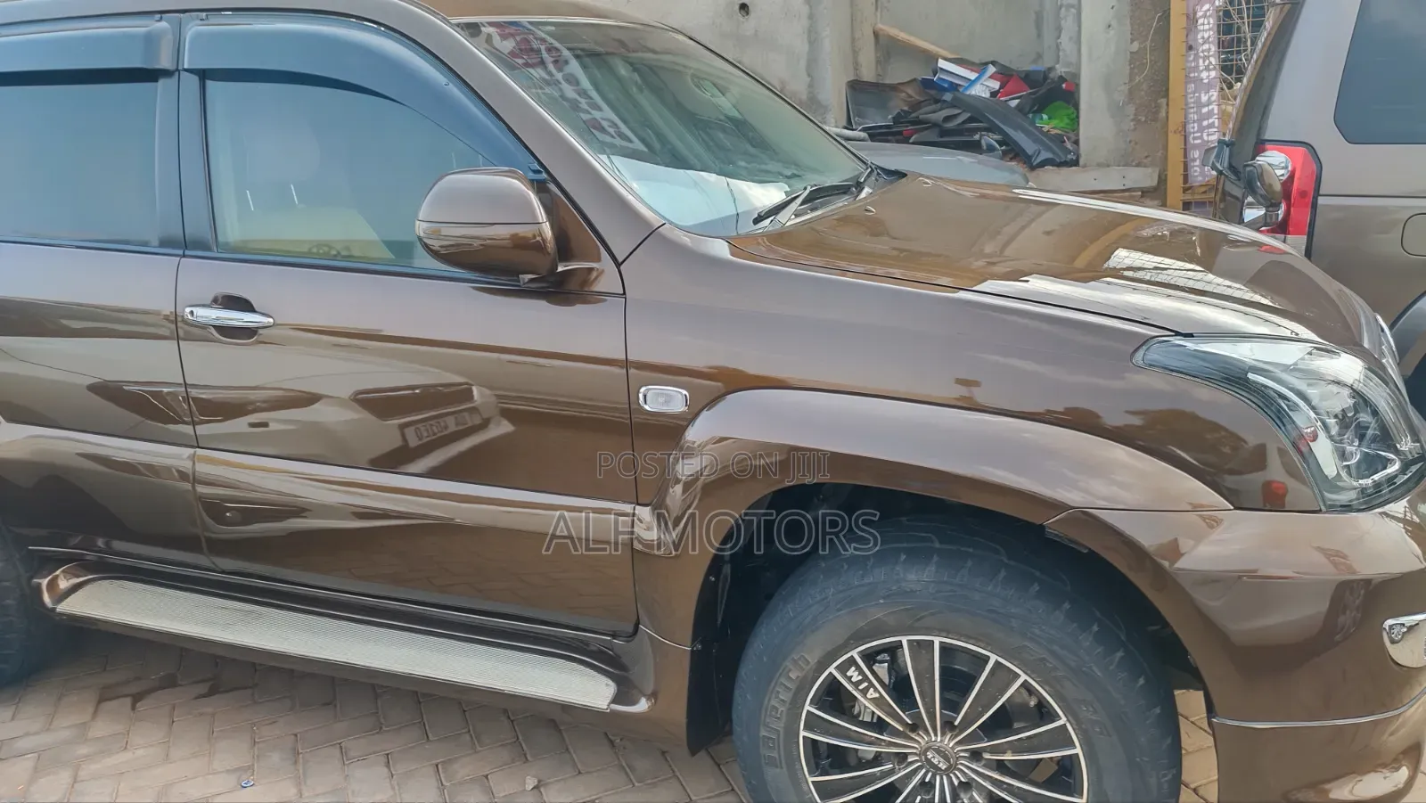 Toyota Land Cruiser Prado 2005 Brown