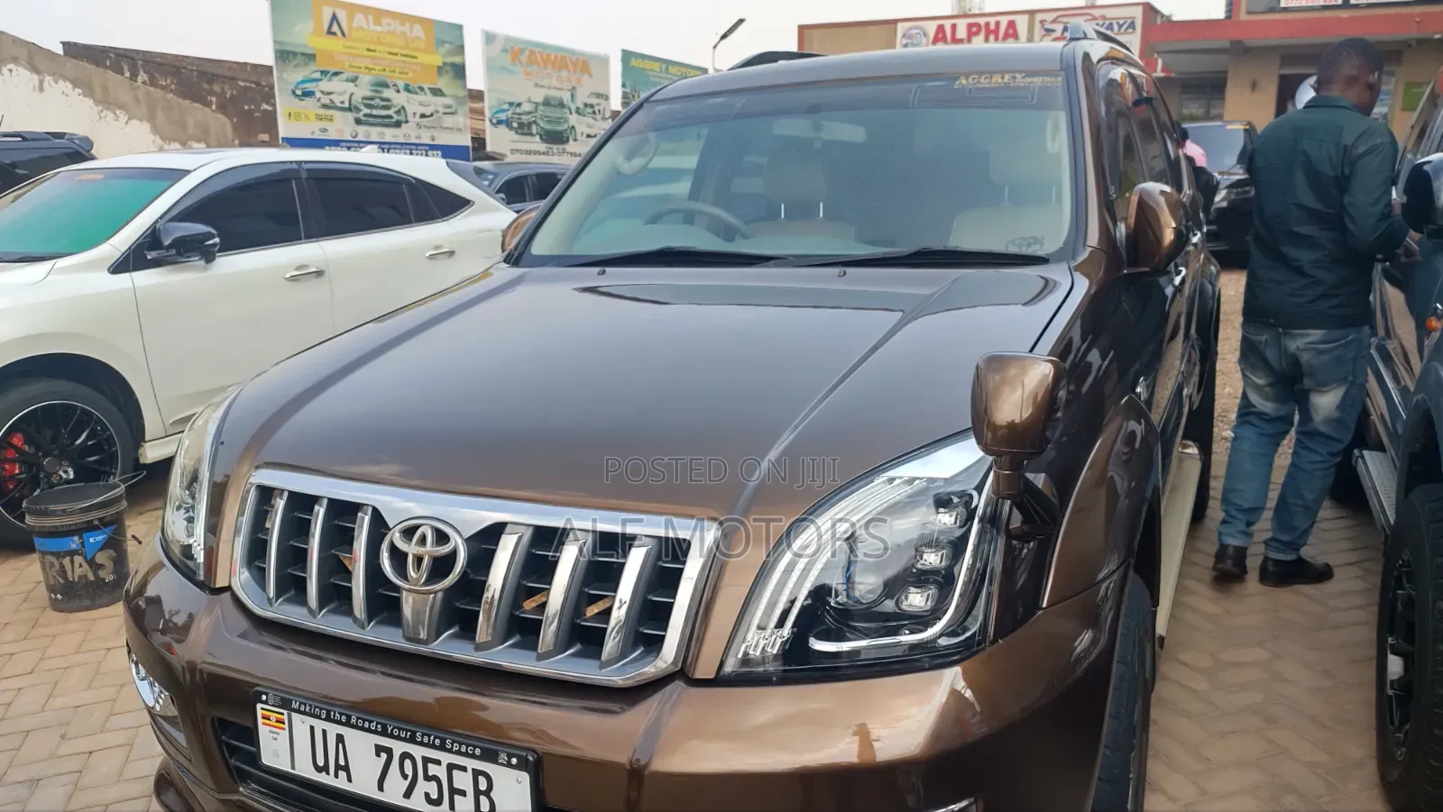Toyota Land Cruiser Prado 2005 Brown