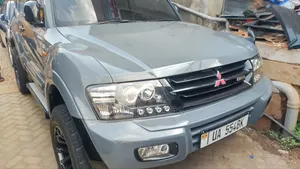 Mitsubishi Pajero 2007 Gray