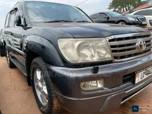 Toyota Land Cruiser 2002 Black