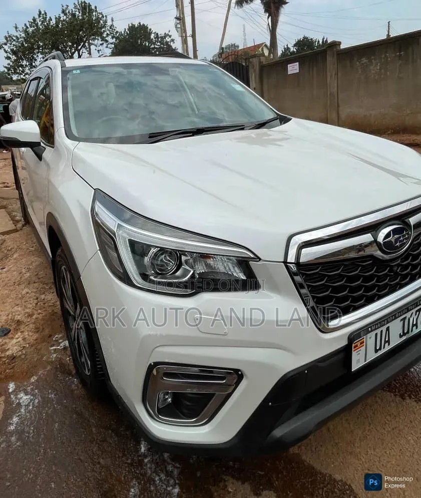 Subaru Forester 2018 White