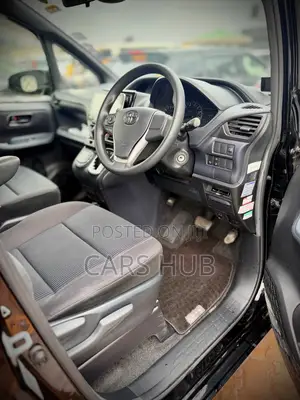 Toyota Noah 2.0 AWD (7 Seater) 2017 Black