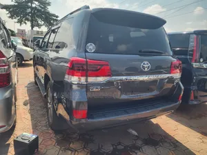 Toyota Land Cruiser 2018 Brown