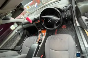 Mercedes-Benz C200 2002 Silver
