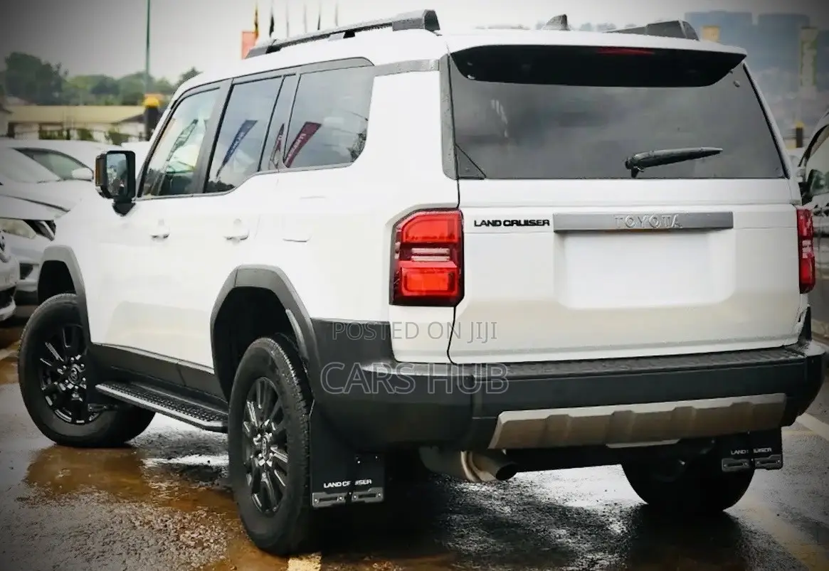 Toyota Land Cruiser Prado 2.4 Petrol 2024 White