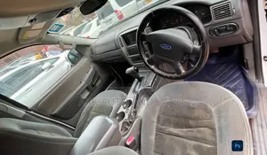 Ford Explorer 2002 White