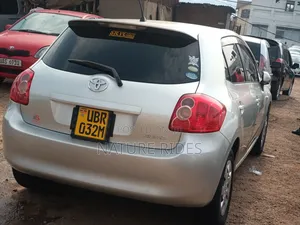 Toyota Auris 2009 Silver