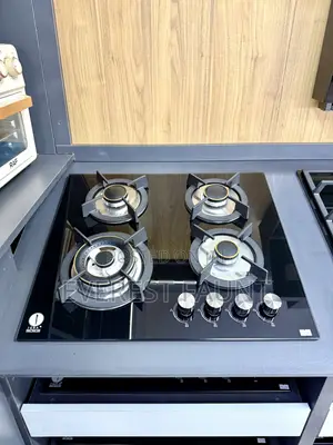 4 Gas Built in Iqura Burner/Hoob