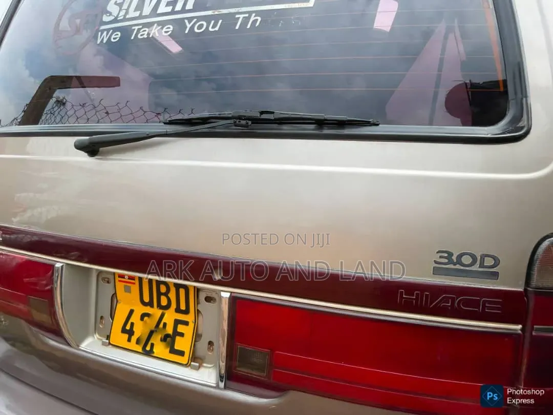 Toyota Grand HiAce 2000 Gray