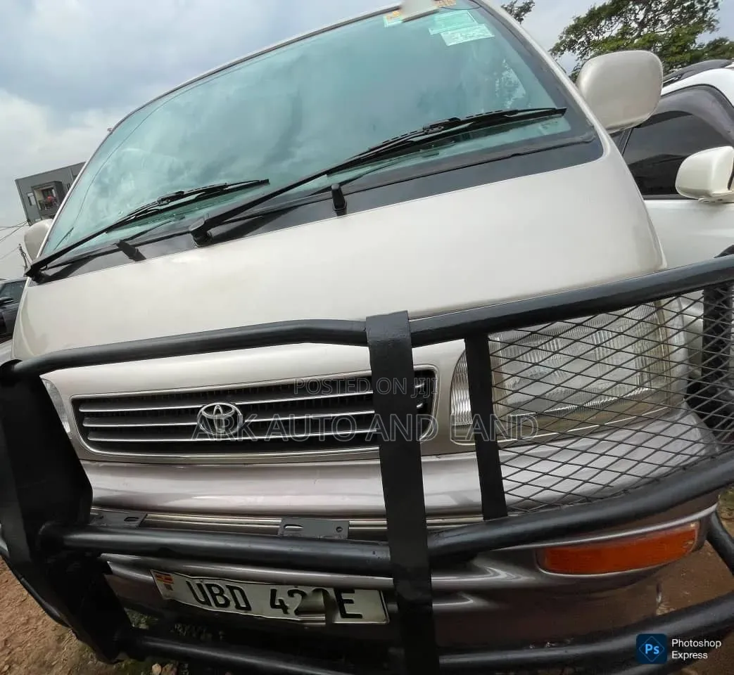 Toyota Grand HiAce 2000 Gray