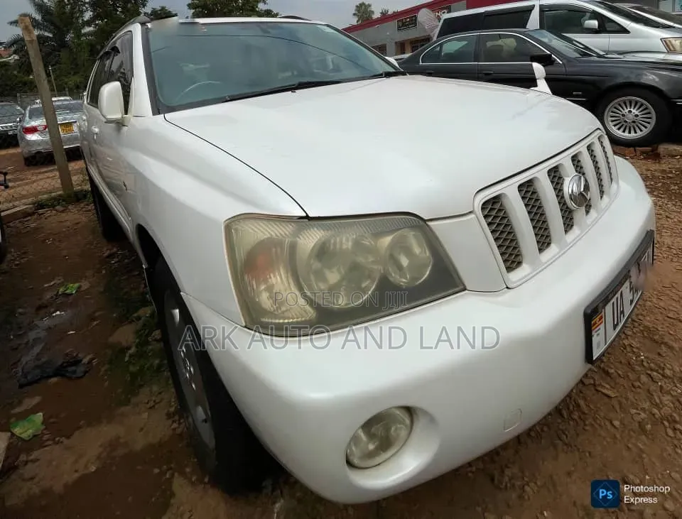 Toyota Kluger 2005 White