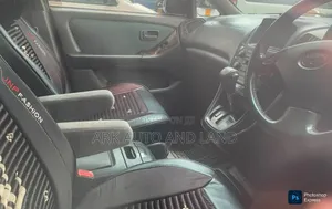 Toyota Harrier 2000 White