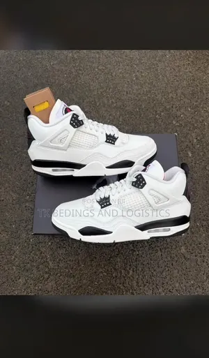 Air Jordan 4 Retro