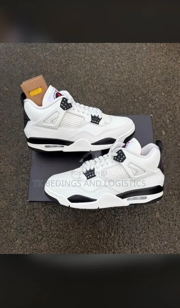 Air Jordan 4 Retro