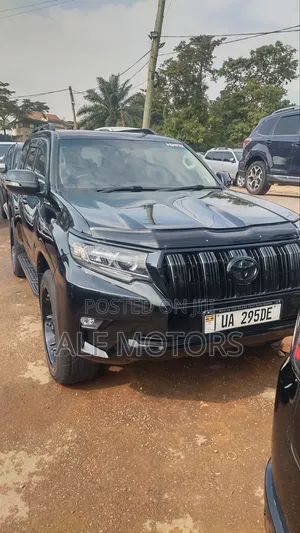 Toyota Land Cruiser Prado 2015 Black