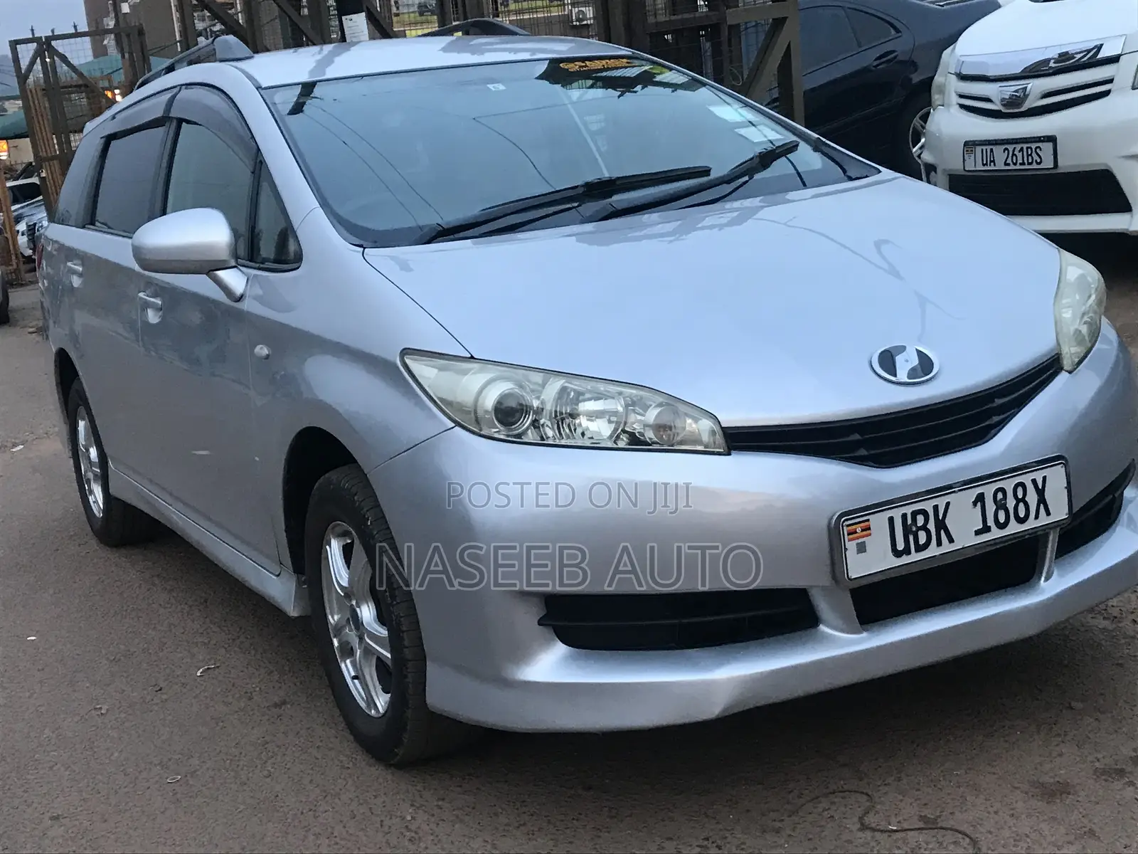 Toyota Wish 2010 Silver