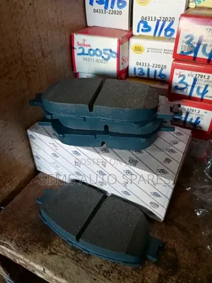Brake Pads - Toyota Crown.