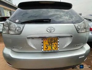 Toyota Harrier 2006 Gray