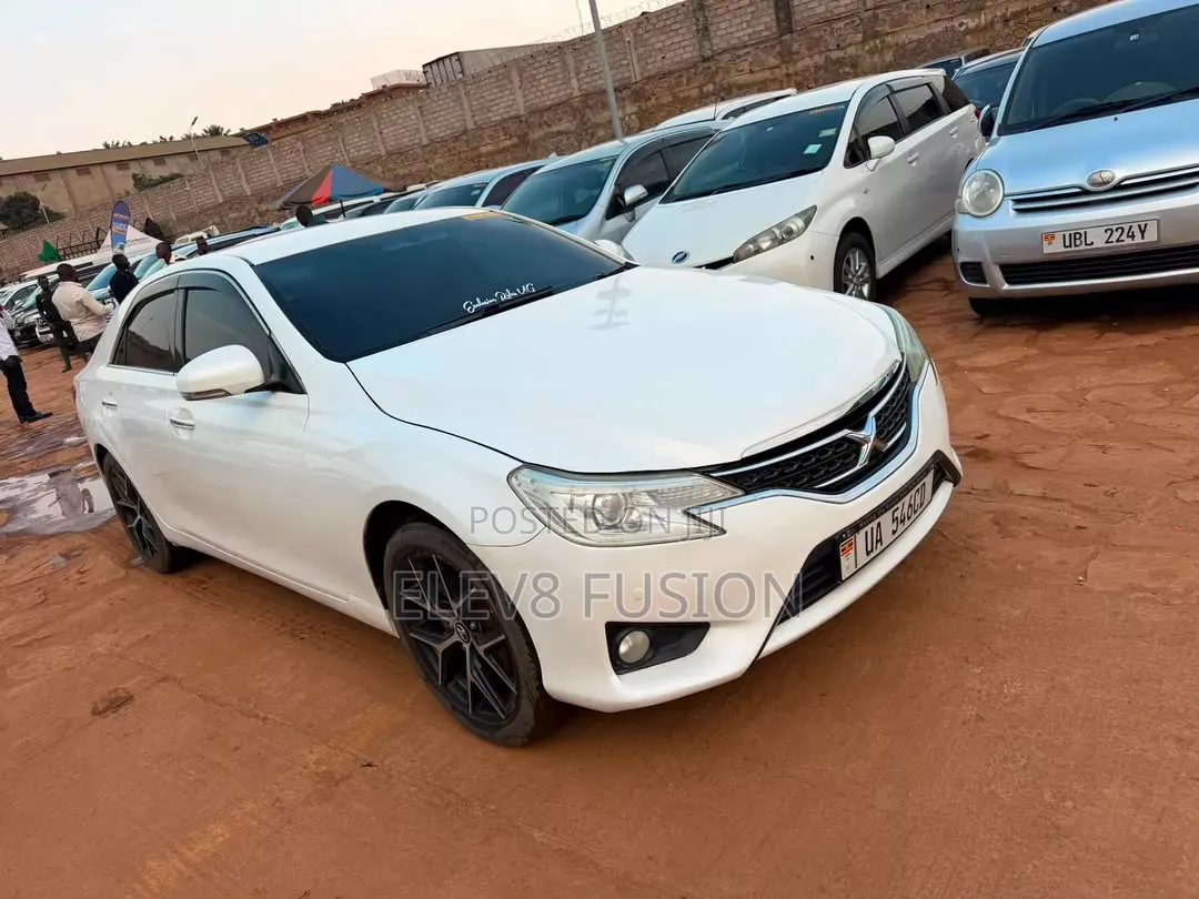 Toyota Mark X 2014 White