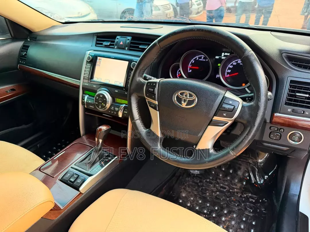 Toyota Mark X 2014 White