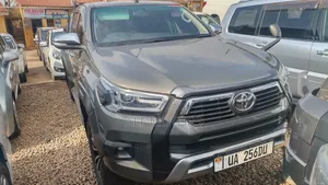 Toyota Hilux 2017 Green