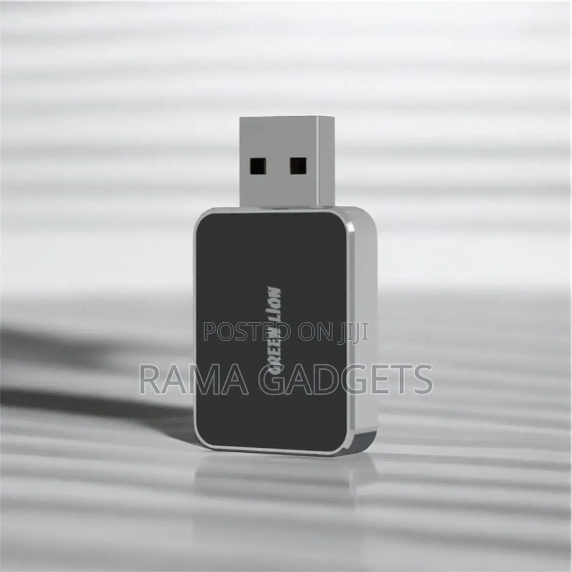 Green Lion Wireless Adapter for CarPlay and Android Auto