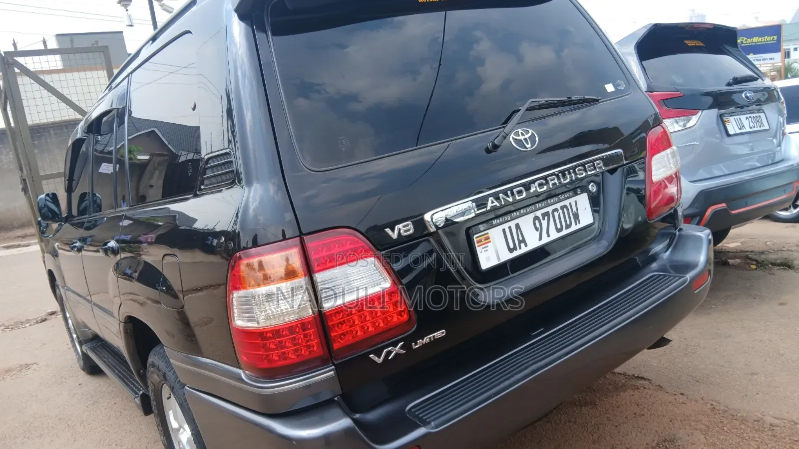 Toyota Land Cruiser 2005 Black