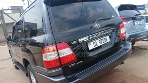 Toyota Land Cruiser 2005 Black