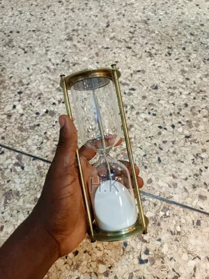 Vintage-Style Brass and Glass Hourglass Sand Timer