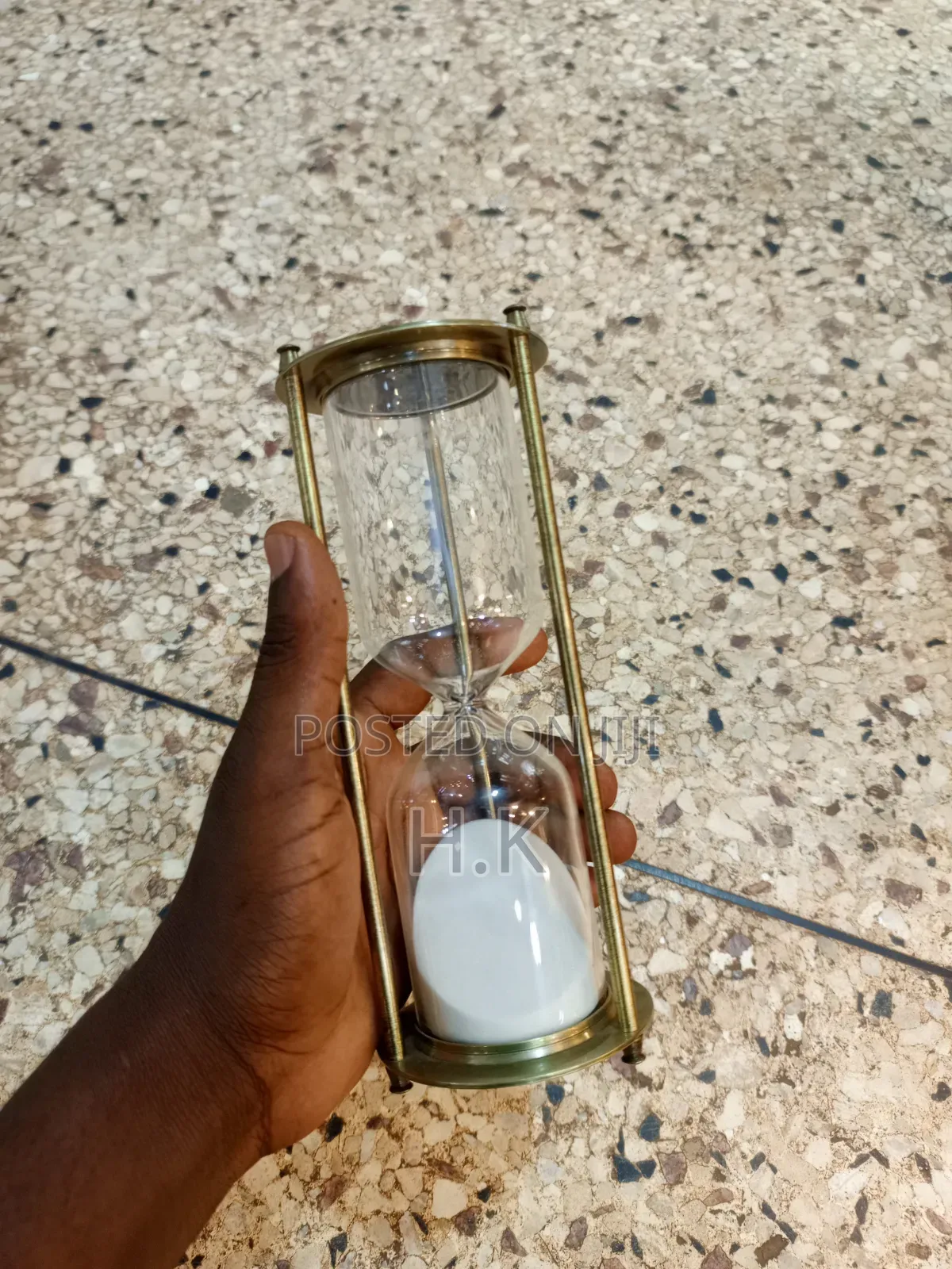 Vintage-Style Brass and Glass Hourglass Sand Timer