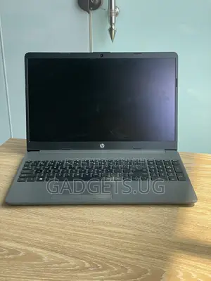 Laptop HP 250 G8 8GB Intel Core i5 HDD 1T