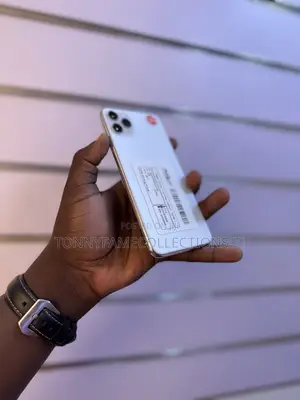 Apple iPhone 11 Pro Max 64 GB White
