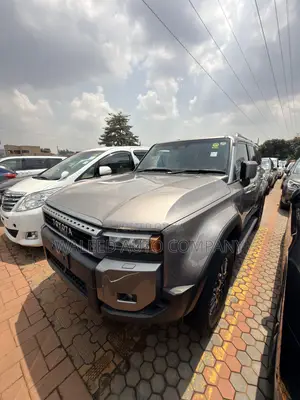 New Toyota Land Cruiser Prado 2.7 2024 Beige