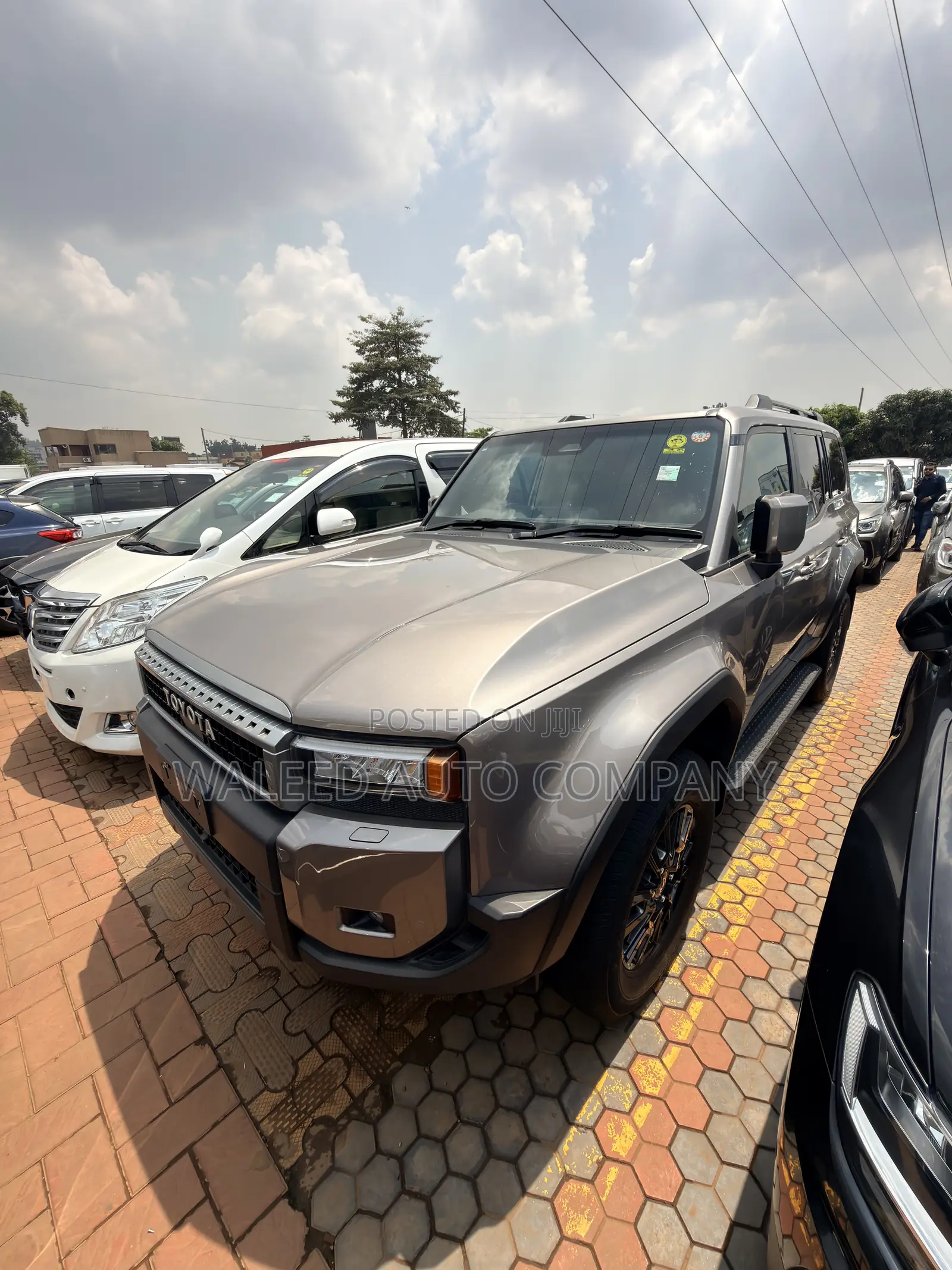 New Toyota Land Cruiser Prado 2.7 2024 Beige