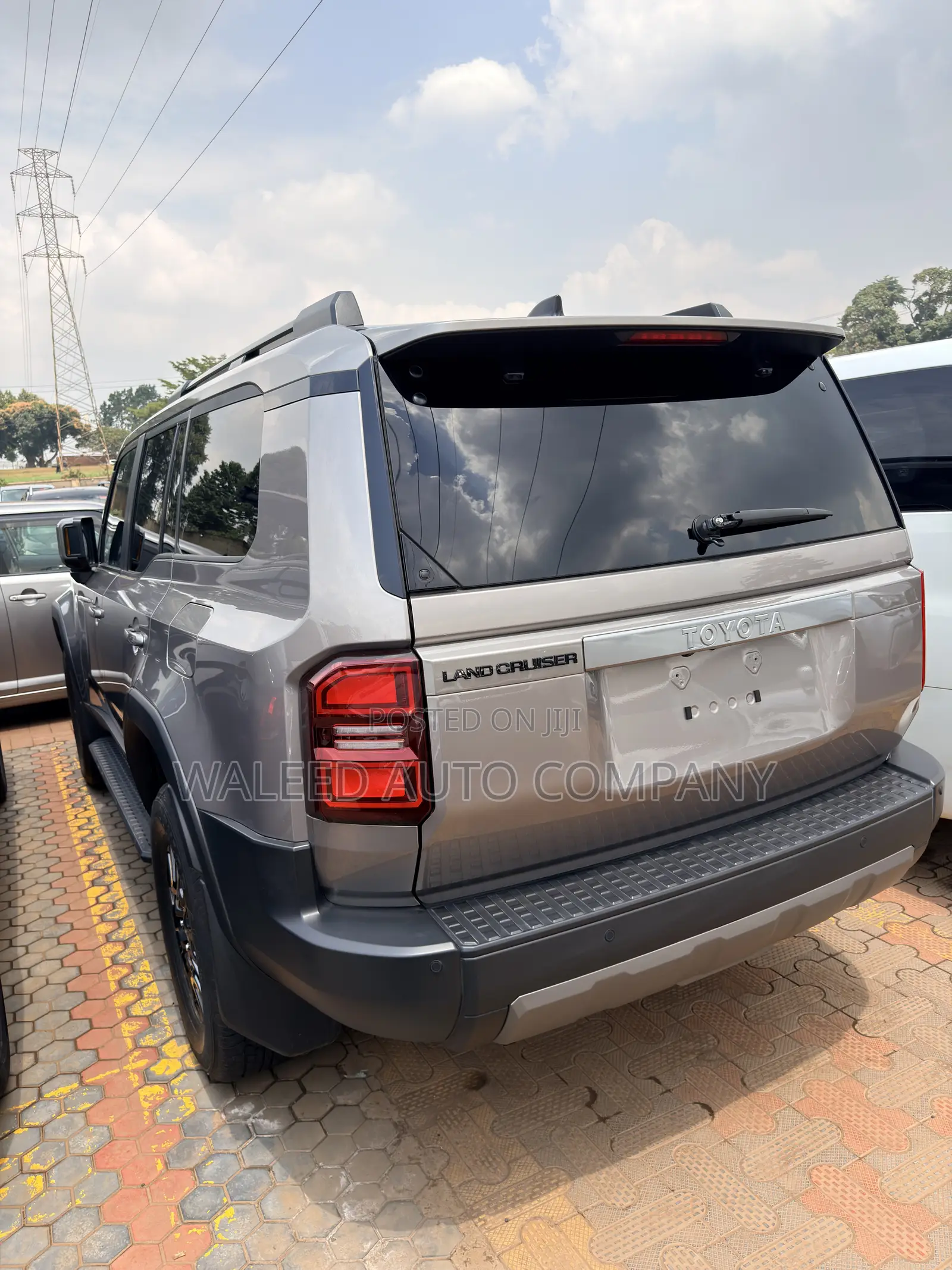 New Toyota Land Cruiser Prado 2.7 2024 Beige