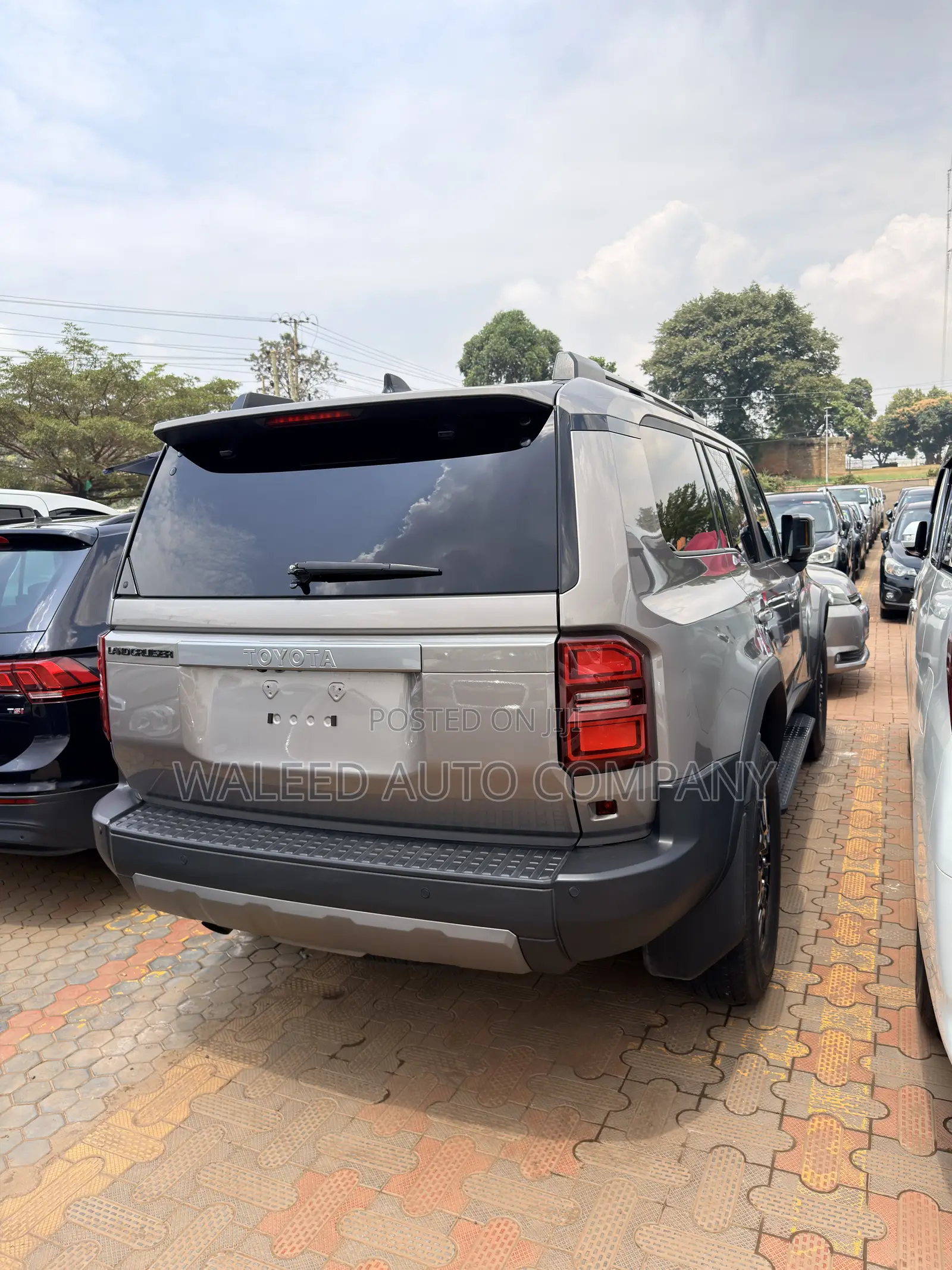 New Toyota Land Cruiser Prado 2.7 2024 Beige
