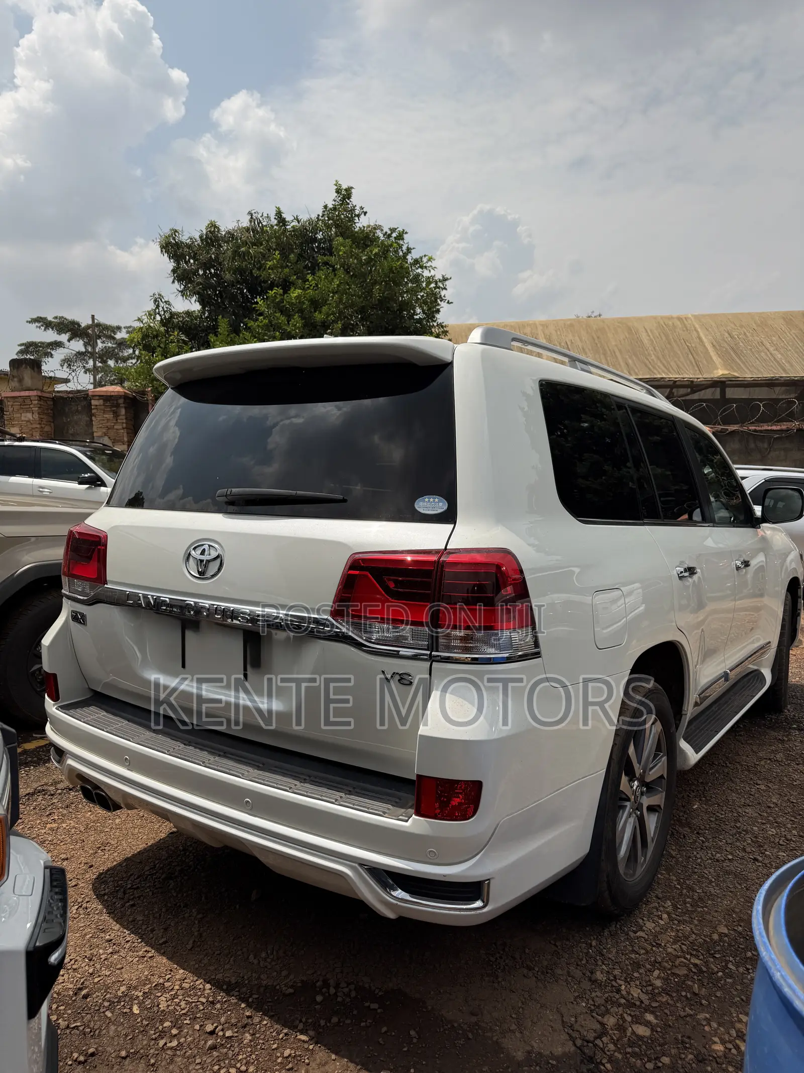 Toyota Land Cruiser Prado 4.0 Petrol GX-L 2018 White