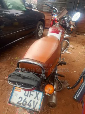 Bajaj Boxer 100 2022 Red