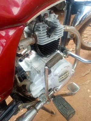 Bajaj Boxer 100 2022 Red