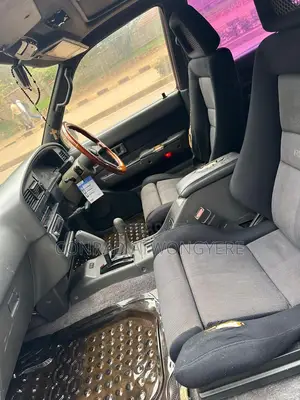 Toyota Hilux 1989 Burgundy